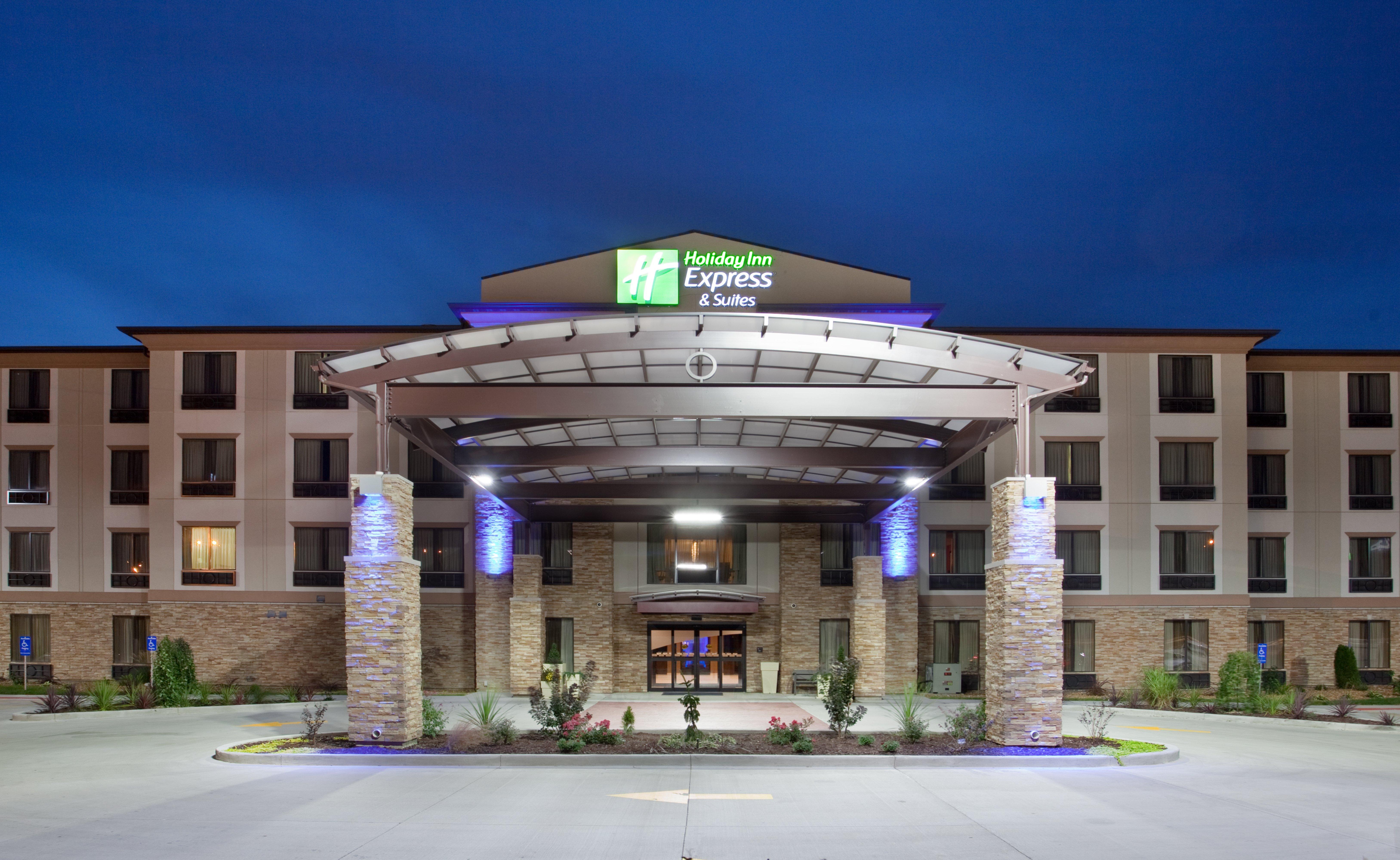 Holiday Inn Express & Suites St Louis Airport, An Ihg Hotel Woodson Terrace Exterior photo